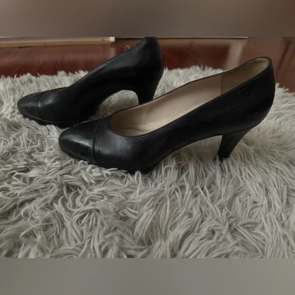 Authentic vintage Chanel Black Women's heels